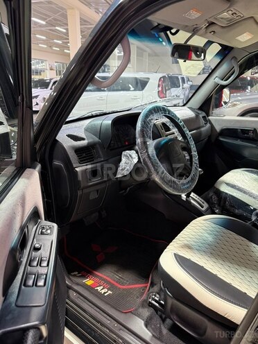 Mitsubishi Pajero io 2005, 380,000 km - 1.8 l - Sumqayıt