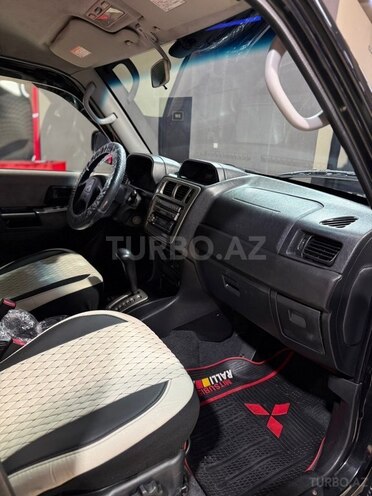 Mitsubishi Pajero io 2005, 380,000 km - 1.8 l - Sumqayıt