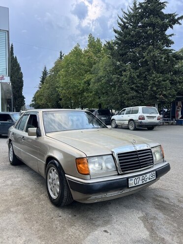 Mercedes 250 D 1990, 359,000 km - 2.5 l - Astara
