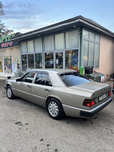 Mercedes 250 D 1990, 359,000 km - 2.5 l - Astara