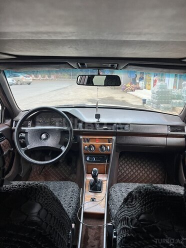 Mercedes 250 D 1990, 359,000 km - 2.5 l - Astara