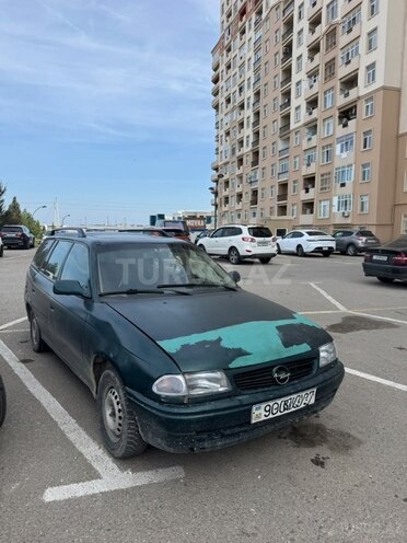Opel Astra 1994, 330,000 km - 1.6 l - Bakı