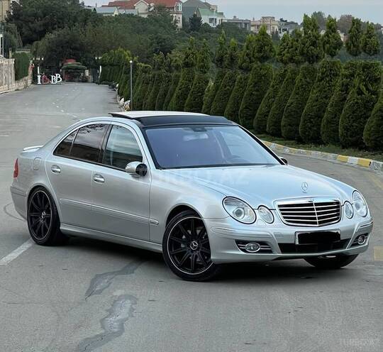 Mercedes E 240 2002, 298,630 km - 2.6 l - Bakı