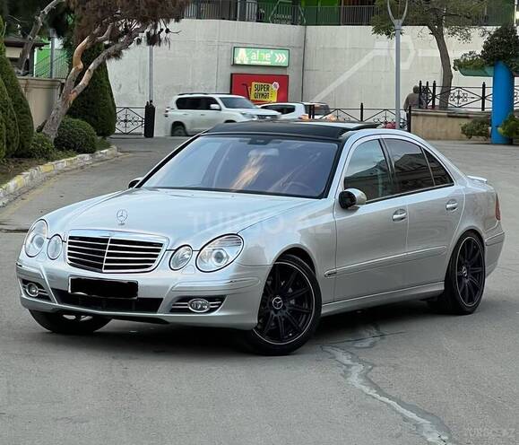 Mercedes E 240 2002, 298,630 km - 2.6 l - Bakı