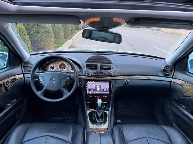 Mercedes E 240 2002, 298,630 km - 2.6 l - Bakı