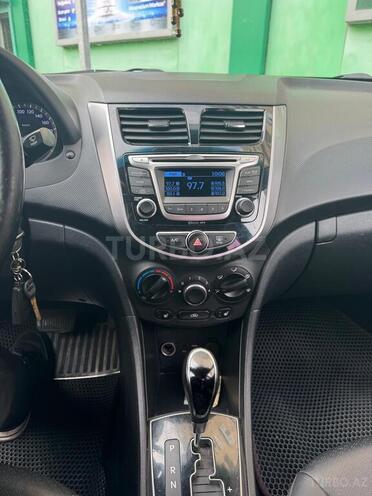 Hyundai Accent 2015, 125,650 km - 1.4 l - Bakı