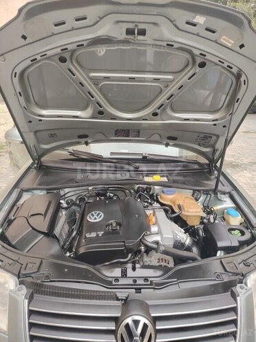 Volkswagen Passat 2004, 157,341 km - 1.8 l - Bakı