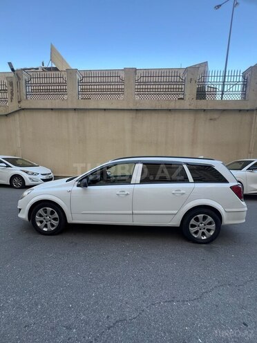 Opel Astra 2007, 200,000 km - 1.7 l - Bakı
