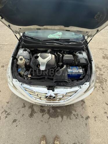 Hyundai Sonata 2013, 273,724 km - 2.0 l - Bakı