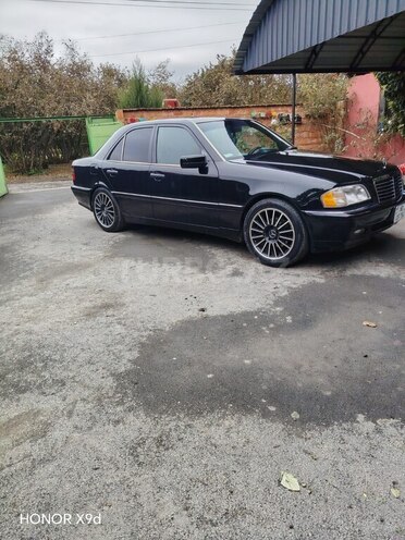 Mercedes C 230 1998, 258,000 km - 2.3 л - Zaqatala