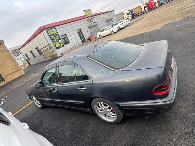 Mercedes E 270 2000, 366,000 km - 2.7 l - Bakı