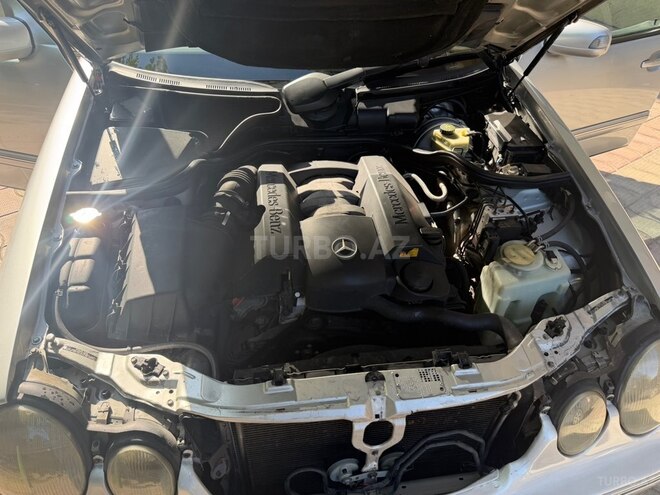 Mercedes E 320 2001, 356,000 km - 3.2 l - Bakı