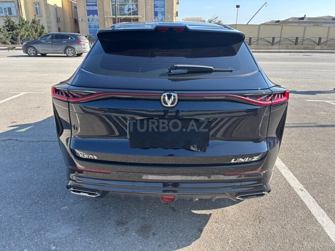 Changan  2025, 33,000 km - 1.5 l - Bakı