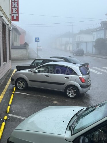 Kia Rio 2008, 250,000 km - 1.4 l - Xudat