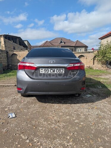 Toyota Corolla 2014, 310,000 km - 1.6 l - Quba