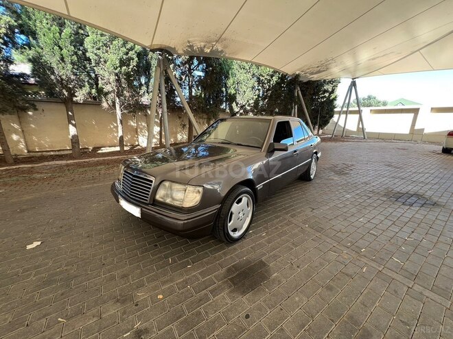 Mercedes 220 E 1995, 500,000 km - 2.2 l - Bakı