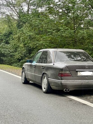 Mercedes 220 E 1995, 500,000 km - 2.2 l - Bakı