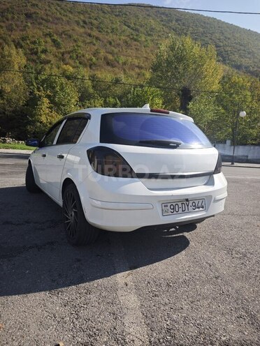 Opel Astra 2009, 370,000 km - 1.4 l - Şəki