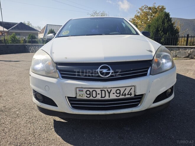 Opel Astra 2009, 370,000 km - 1.4 l - Şəki