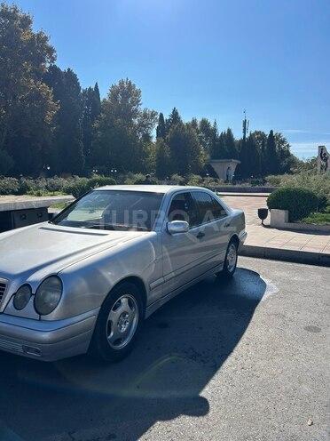Mercedes E 200 1997, 350,000 km - 2.0 l - Bakı