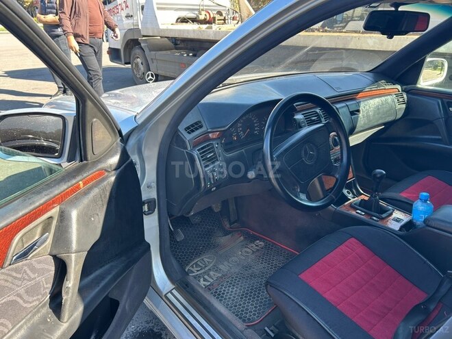 Mercedes E 200 1997, 350,000 km - 2.0 l - Bakı