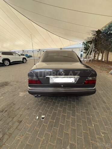 Mercedes 220 E 1995, 500,000 km - 2.2 l - Bakı