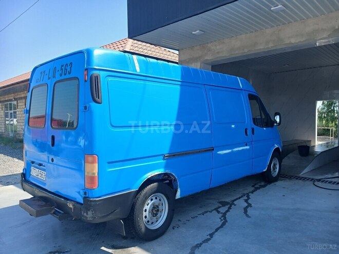 Ford Transit 1999, 536,517 km - 2.5 l - Salyan
