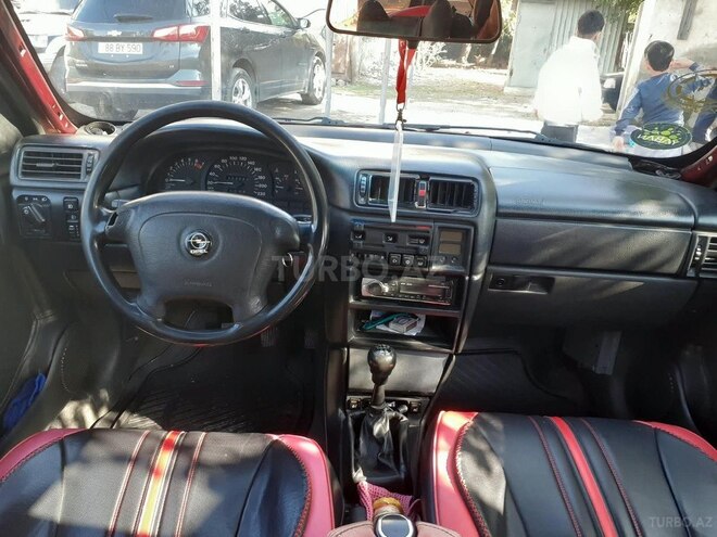 Opel Vectra 1995, 322,000 km - 2.0 l - Bakı