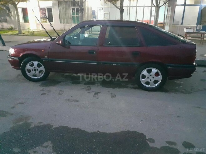 Opel Vectra 1995, 322,000 km - 2.0 l - Bakı