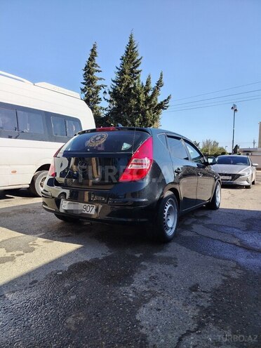 Hyundai i30 2007, 290,000 km - 1.6 l - Biləsuvar