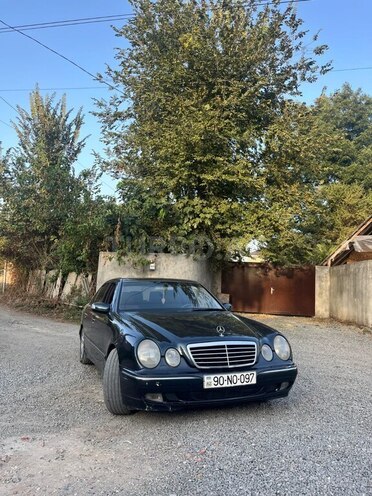 Mercedes E 220 1999, 550,000 km - 2.2 л - Lənkəran
