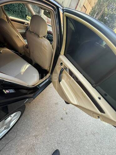 Mercedes C 240 2001, 233,000 km - 2.6 l - Bakı