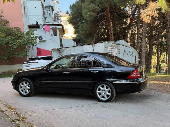 Mercedes C 240 2001, 233,000 km - 2.6 l - Bakı