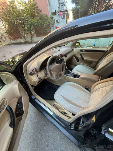 Mercedes C 240 2001, 233,000 km - 2.6 l - Bakı