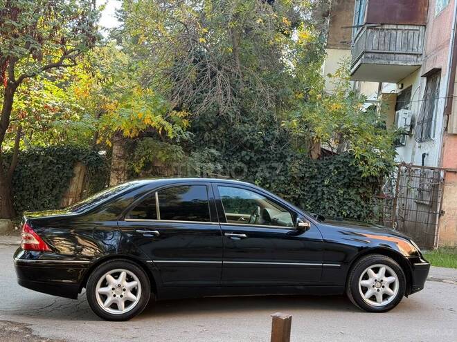 Mercedes C 240 2001, 233,000 km - 2.6 l - Bakı