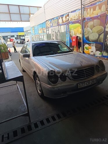 Mercedes E 220 2002, 648,245 km - 2.2 l - Bakı