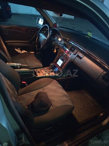 Mercedes E 220 2002, 648,245 km - 2.2 l - Bakı