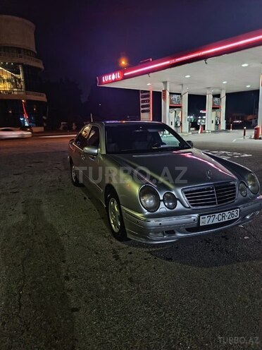 Mercedes E 220 2002, 648,245 km - 2.2 l - Bakı