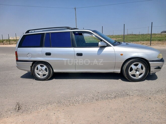 Opel Astra 1997, 400,000 km - 1.6 л - Bakı