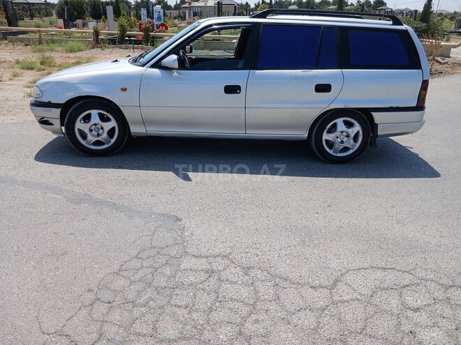 Opel Astra 1997, 400,000 km - 1.6 л - Bakı