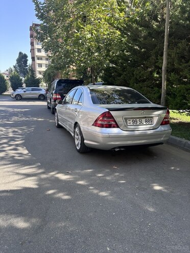 Mercedes C 270 2003, 230,000 km - 2.7 l - Bakı
