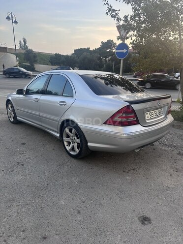 Mercedes C 270 2003, 230,000 km - 2.7 l - Bakı