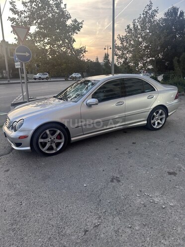 Mercedes C 270 2003, 230,000 km - 2.7 l - Bakı