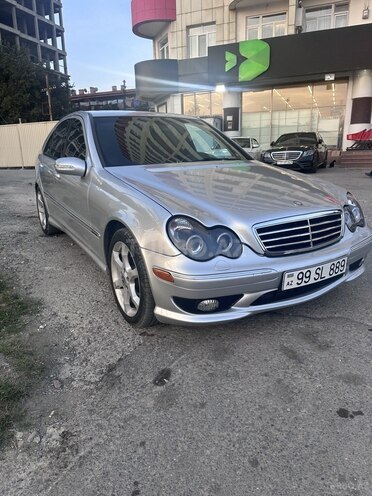 Mercedes C 270 2003, 230,000 km - 2.7 l - Bakı