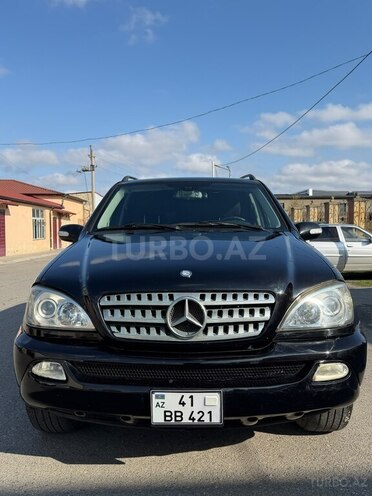 Mercedes ML 320 2002, 402,000 km - 3.2 л - Quba