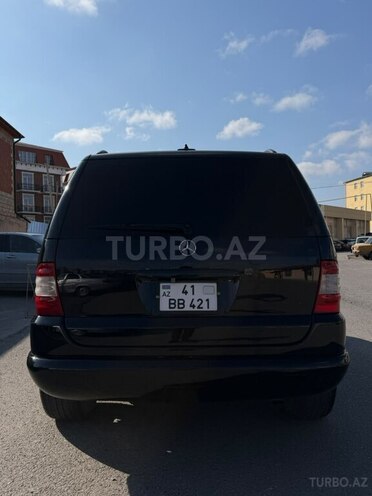 Mercedes ML 320 2002, 402,000 km - 3.2 л - Quba