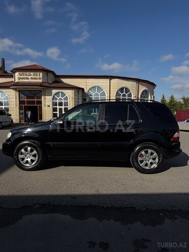 Mercedes ML 320 2002, 402,000 km - 3.2 л - Quba