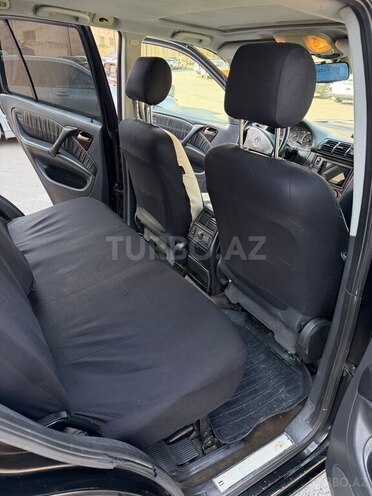 Mercedes ML 320 2002, 402,000 km - 3.2 л - Quba
