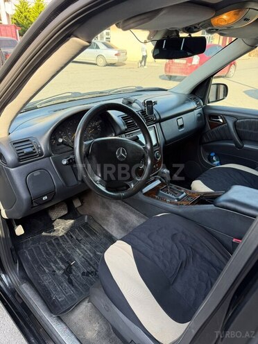 Mercedes ML 320 2002, 402,000 km - 3.2 л - Quba