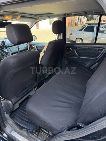 Mercedes ML 320 2002, 402,000 km - 3.2 л - Quba